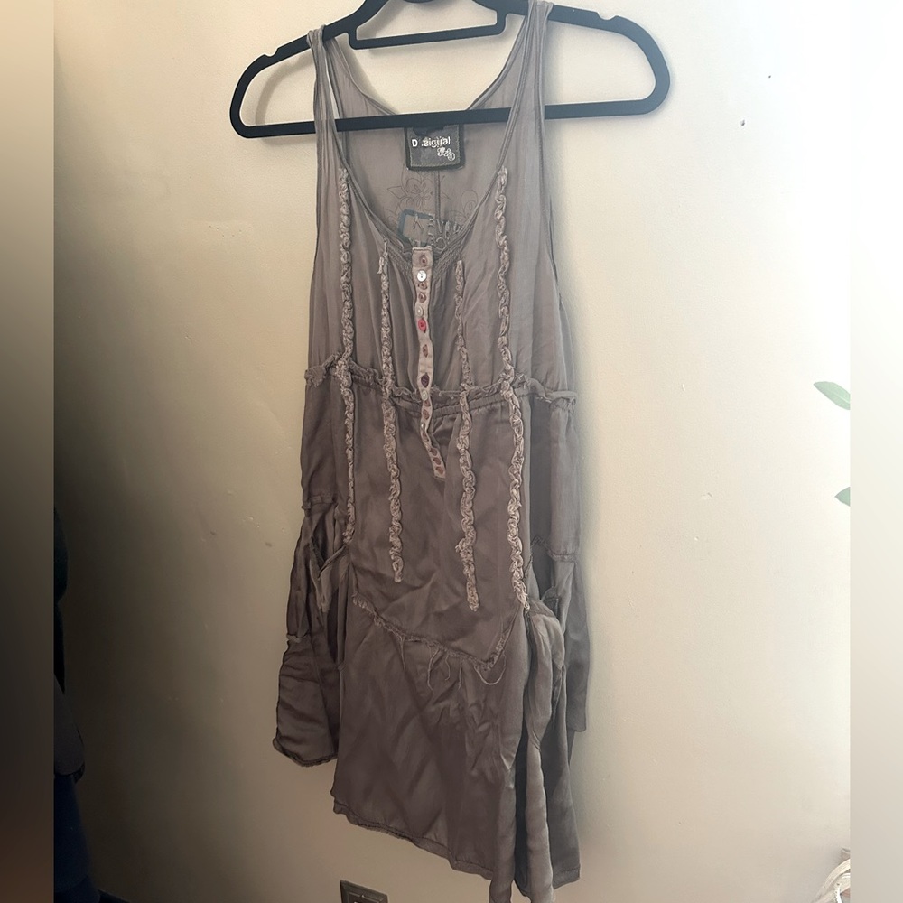 Silver, silk Desiugal vintage dress. U40, US6. Great condition!
